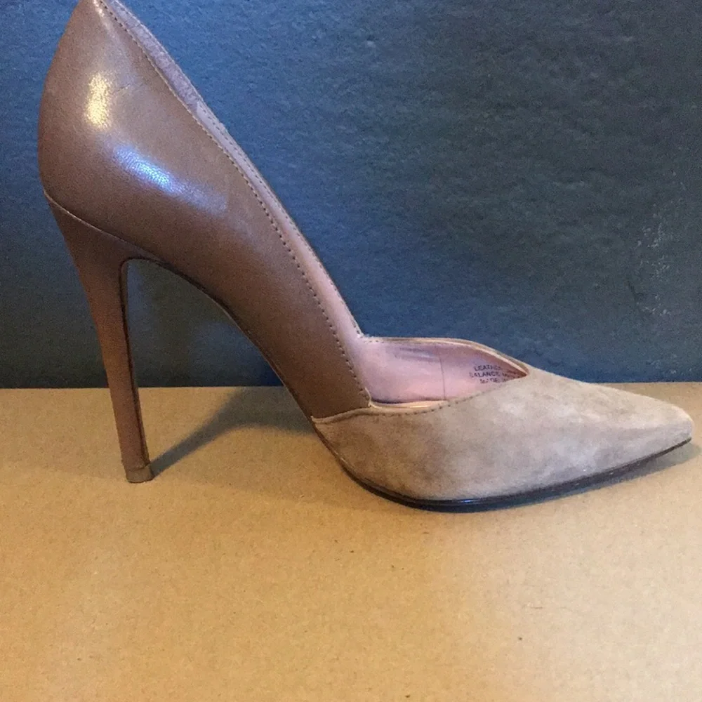 Heels - Picture 3 of 7